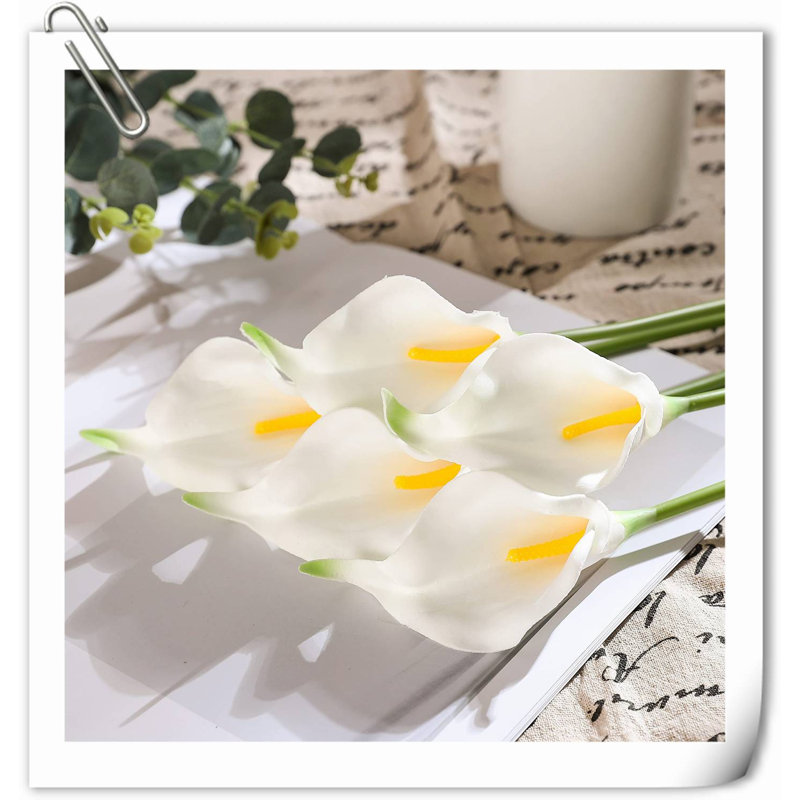 Arrangement Lillies, H 14,29 po x l 5,71 po x P 2,28 po, Blanc