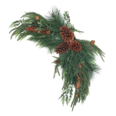 Drapeaux de coin en pin mélangé 26 po National Tree Company
