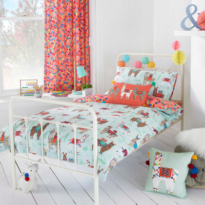 Angelica Polyester Duvet Cover Set with Pillowcases