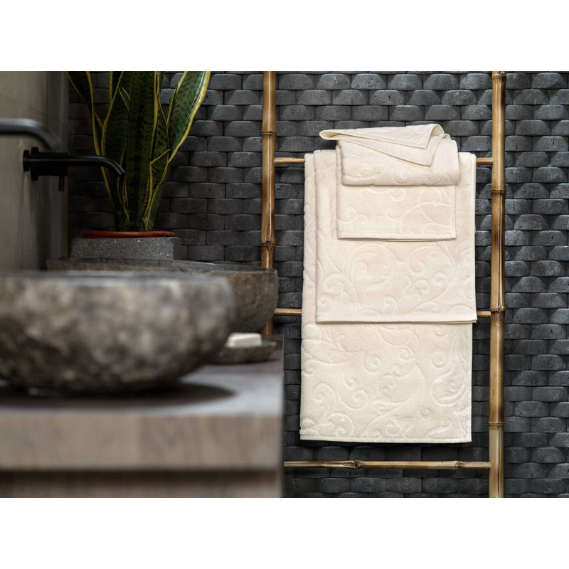Sharlyz Hand Towel, Creamy Ecru