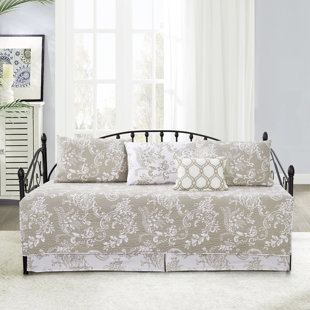 Microfiber Floral Quilt with Pillow Shams