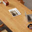 Bureau rectangulaire brun en bois massif-108954481