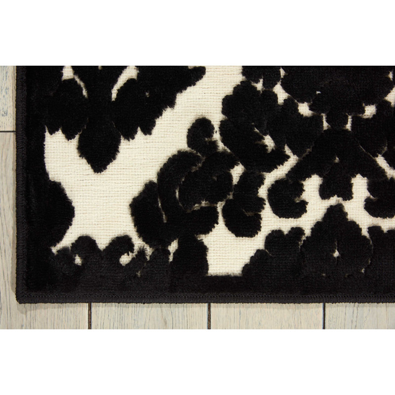 Hartz Indoor Rug, Rectangle 2'2" x 3'9"