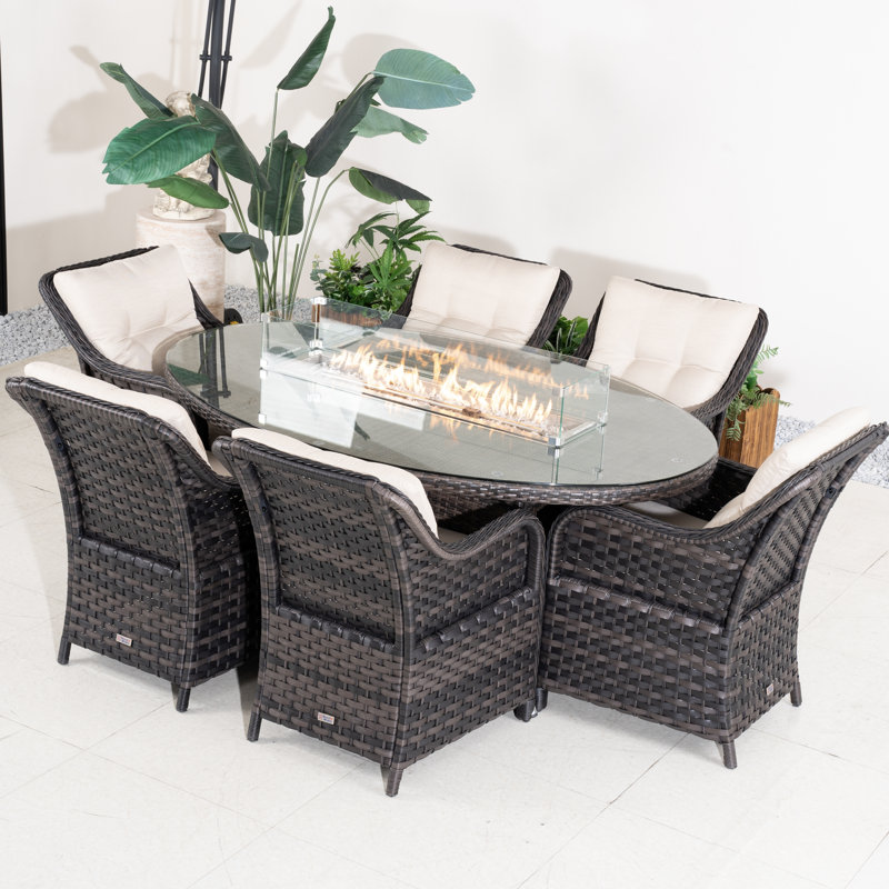 Ensemble repas pour 6 personnes en osier avec table ovale, coussins inclus