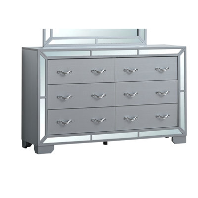 Bellomy 6BE51AE292744F5D9D3EA640CA43C694 Dresser , Silver