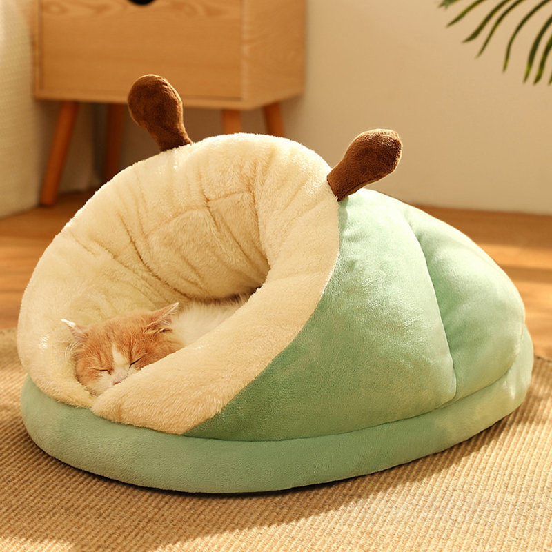 Maison chauffante ultra douce 19,6 x 13,8 x 11,8 po pour chats d'intérieur Slipper, 9.84