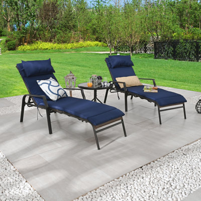 Ensemble de chaises longues inclinables 63 po avec coussin Wabbaseka
