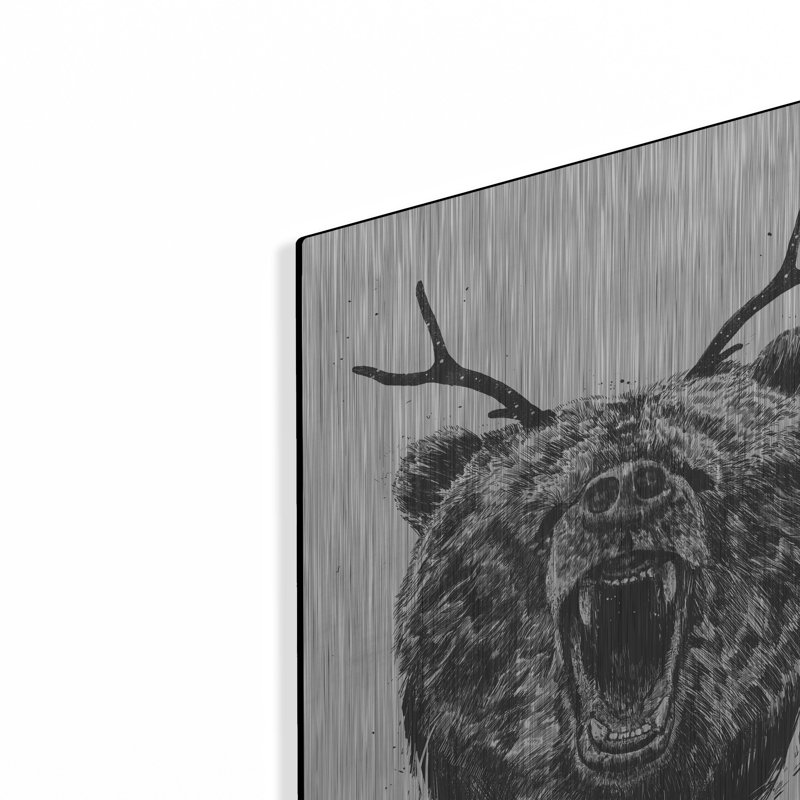 «Angry Bear With Antler» par Balazs Solti, H 24 po x l 16 po