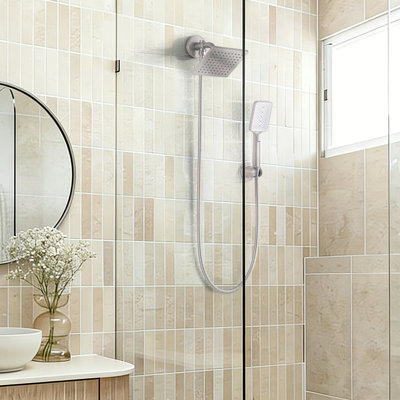 Système compact de douche à pluie compacte avec pomme de douche et douche à main