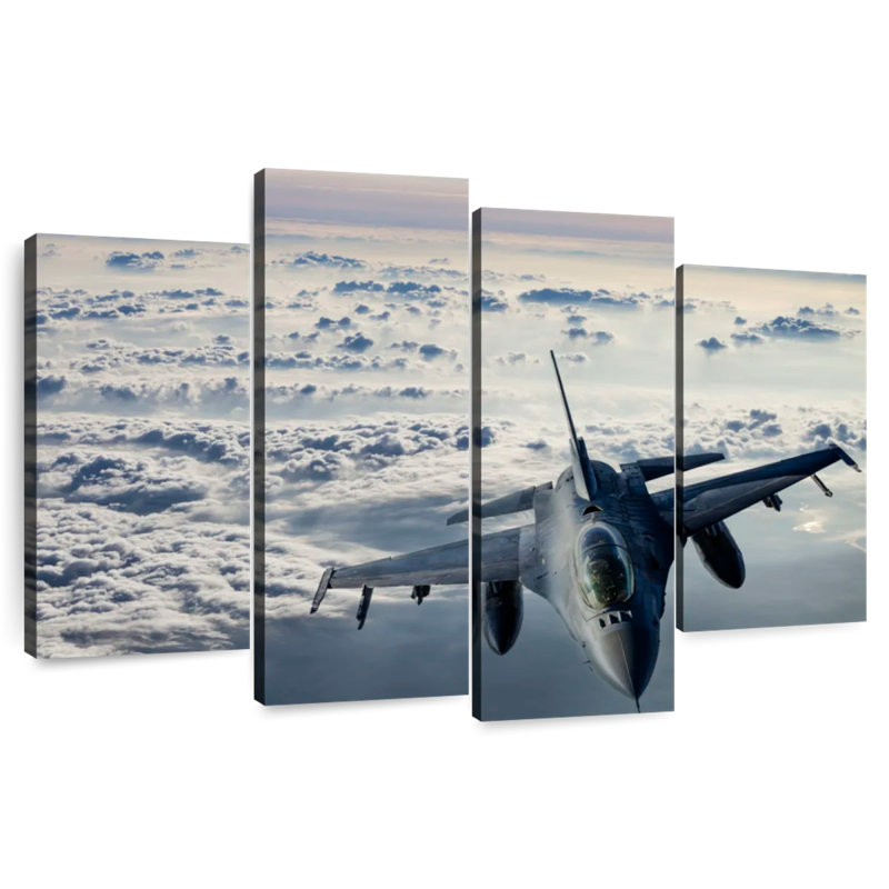 Mait Jet au-dessus des nuages