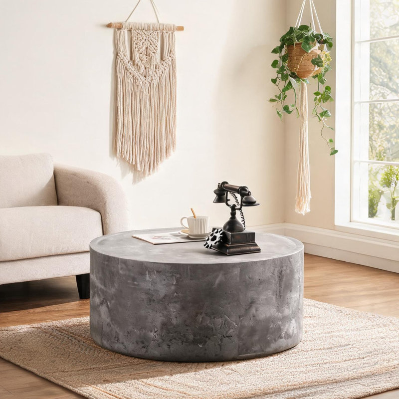 Table basse ronde en faux béton gris doux de 31,5 pouces pour le salon ou les espaces compacts