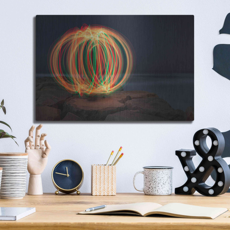 «Christmas Ball» par Chris Moyer, H 12 po x l 16 po