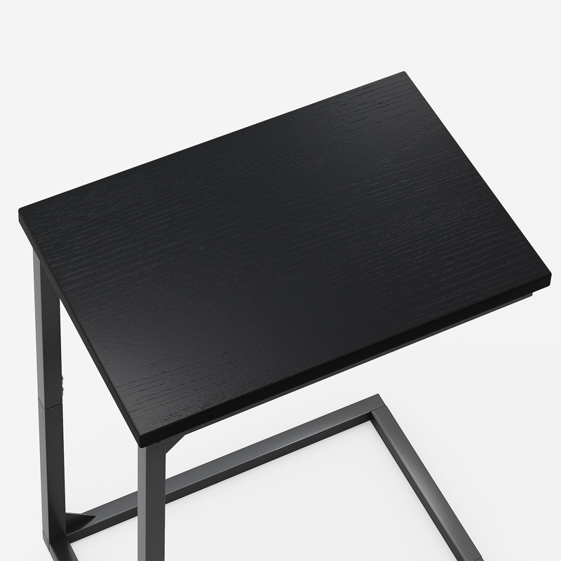 Table d'appoint en forme de C, plateau en bois blanc veiné, piètement en métal en forme de C, à glisser sous le canapé, idéale pour le salon ou la chambre.