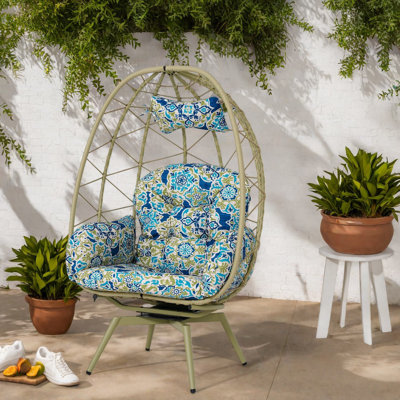 Chaises longues pivotantes de patio, chaise d'œuf moderne en rotin en acier pour le patio