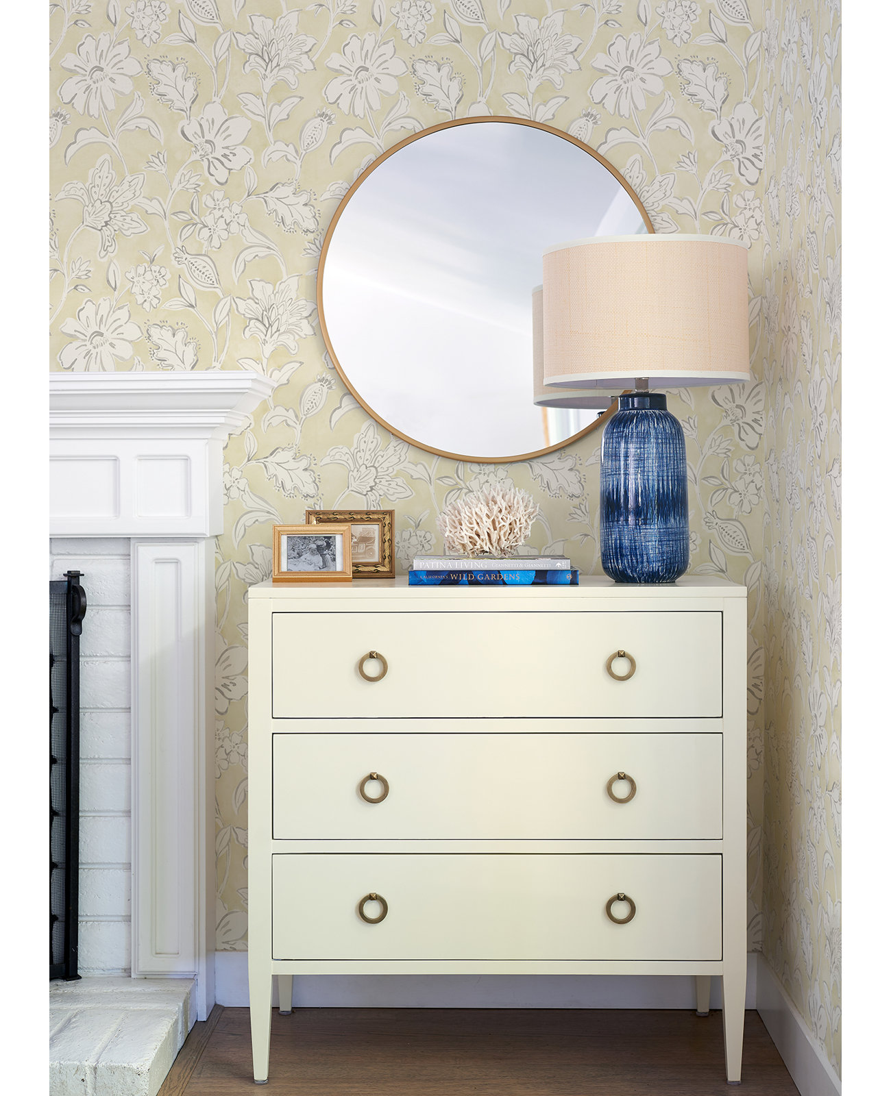 Chelsea Floral Wallpaper, Yellow