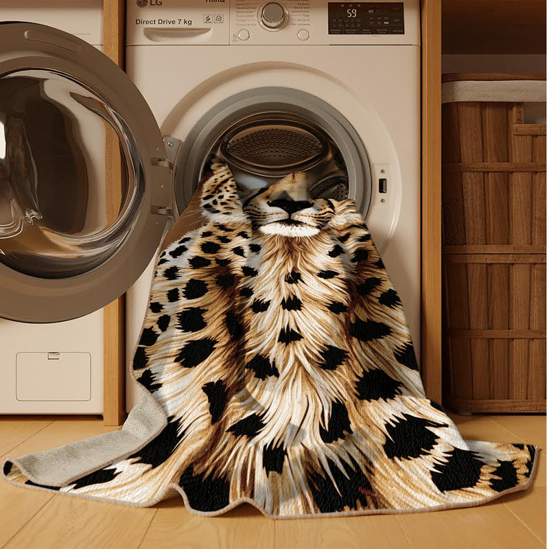 Washable Asiatic Cheetah Big Cats Area Rug, Rectangle 5' x 8'