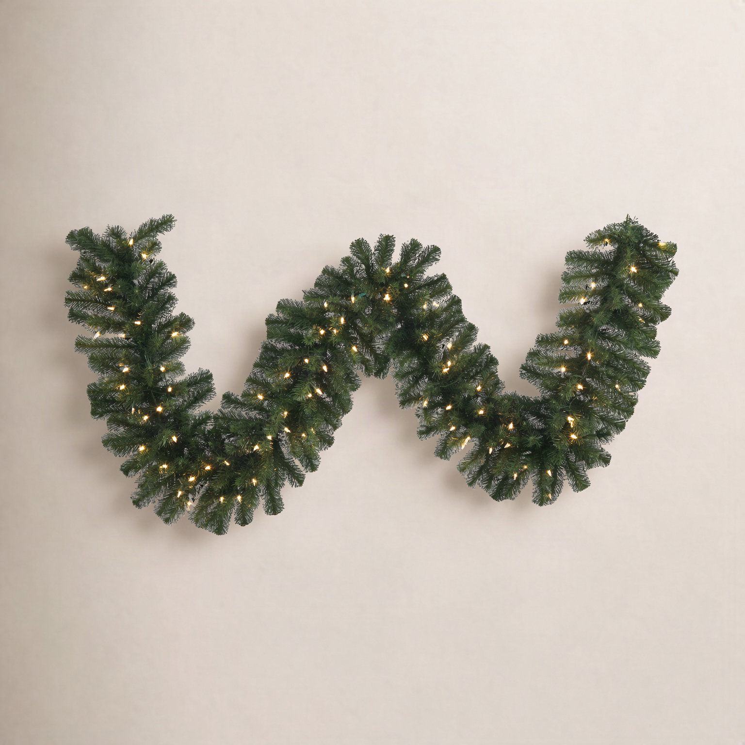 Alanny 600 " Pre-Lit Christmas Garland