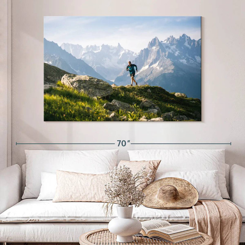 Sireci Trail Runner, 34" H x 51" W