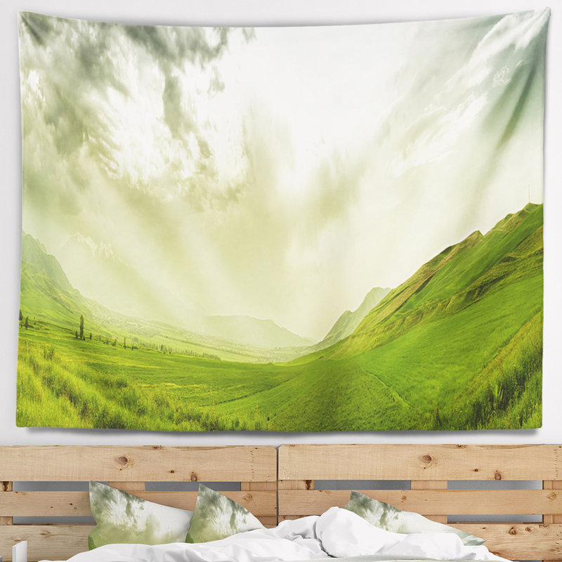 Paysage prairie sous les nuages, tapisserie panoramique, H 32 po x l 39 po