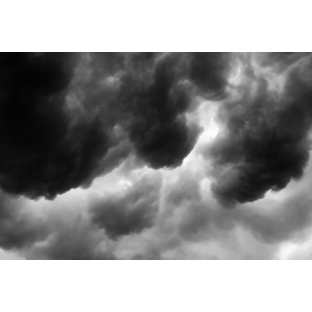 Sturmwolken Serie von Upsidedowndog - Ohne Rahmen auf Leinwand