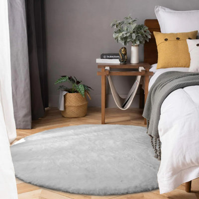 Tapis gris en fausse fourrure de lapin Hiroaki