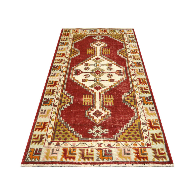 Yastic One-of-a-Kind 2'6" x 4'11" Area Rug
