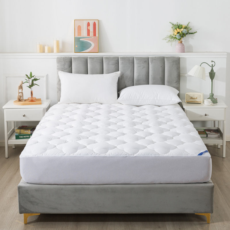 Protège-matelas en duvet Stefanie, Complète