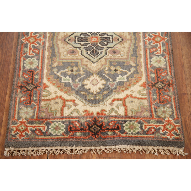 Tapis gris de taille traditionnelle pour vestibule 2 x 3