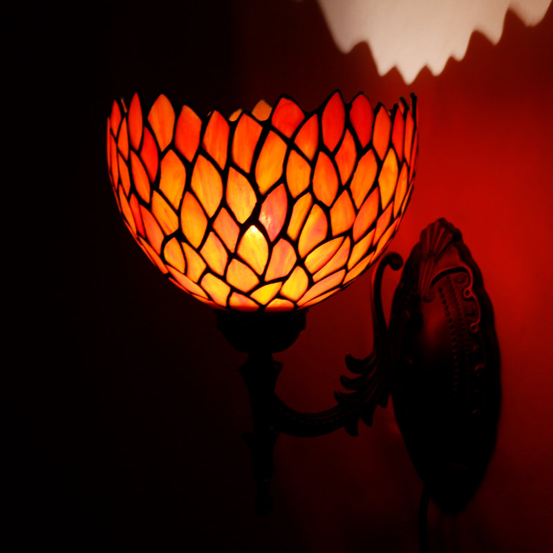 Tiffany Wall Sconce Lamp Plug in or Hardwire Wall Light with 8 Inch Stained Glass Red Wisteria Lampshade 8X10.5X11 Inch, Base Finished Antique Bronze, 6ft Cord with On/Off Switch