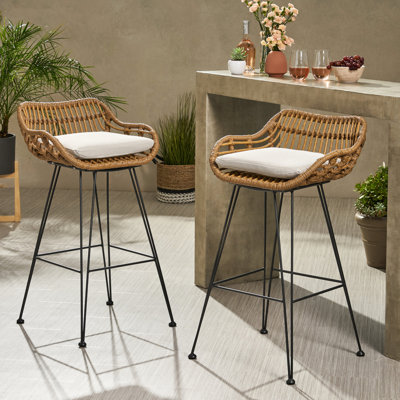 De deux tabourets de bar d'extérieur avec siège à eau de 28,75 pouces, structure en faux tissu gris, siège de pouce