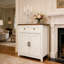 Armoire de rangement à portes de grange à grain supérieur avec buffet et bar pour la cuisine et le salon-1004877572