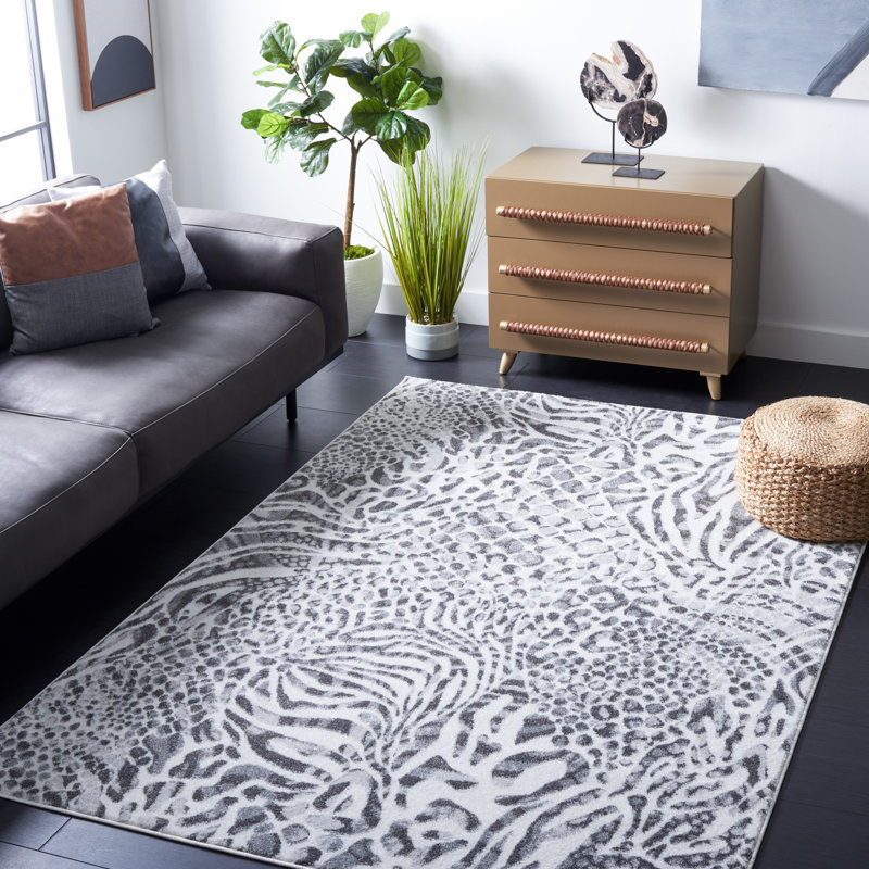 Alynn Animal Print Ivory/Grey Area Rug, Rectangle 5'1" x 7'6"