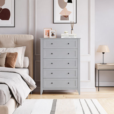 5 Drawer Chest for Bedroom, Light Gray Tall Dresser, Wooden Storage Chest of Drawers with Black Knobs, Classic Bedroom Organizer