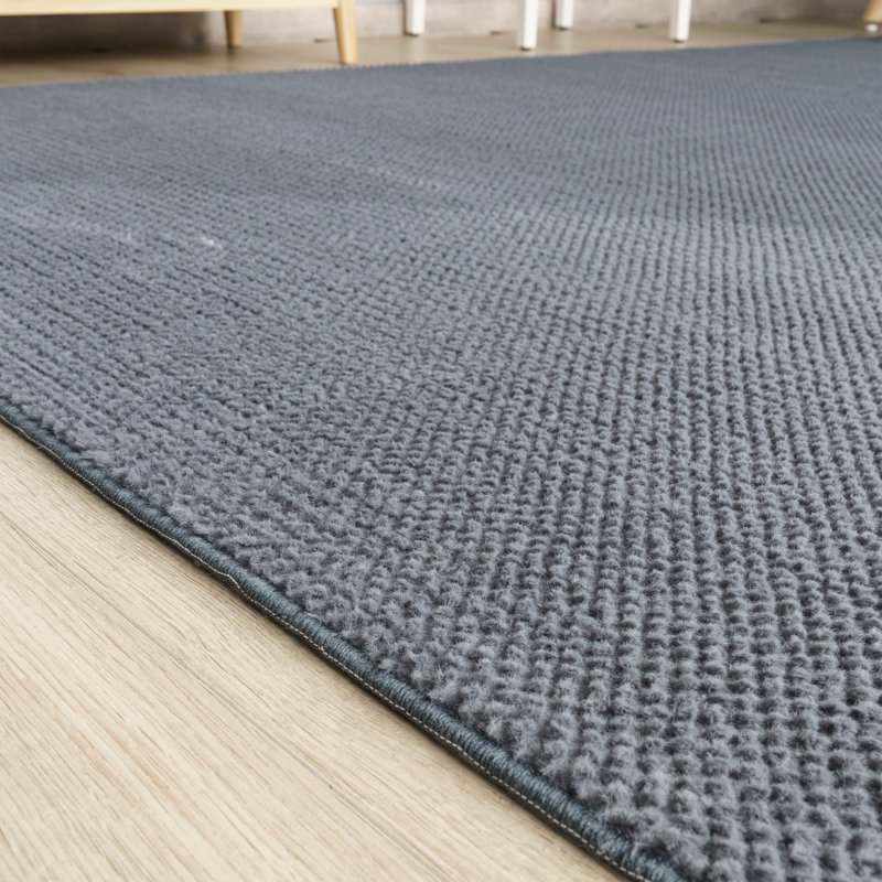 Soft Area Rug with Cozy High and Low Effect in Solid Colors, Rectangle 3'11" x 5'3"