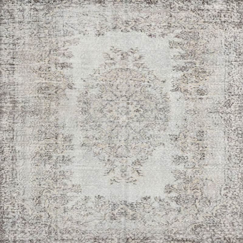 Wool Oriental Indoor Rug, Round 6'