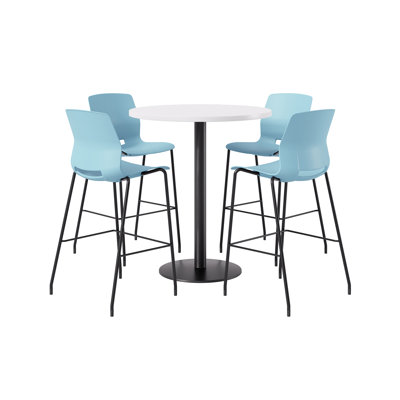 Ensemble repas pour 4 personnes à hauteur de bar