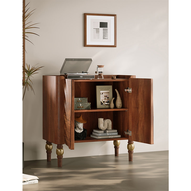 Buffet décoratif italien, H 31,5 po x l 31,5 po x P 15,75 po, Noyer
