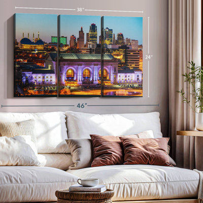 " Union Station And Downtown Kansas "