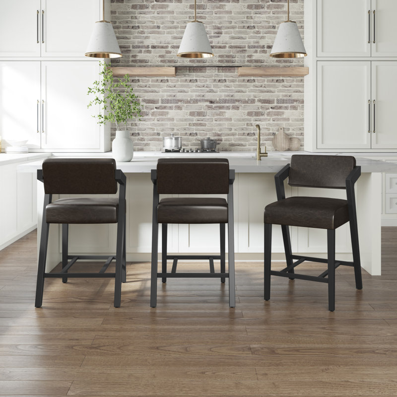 Tabouret de bar et de comptoir Kynlee, Noir délavé, Tabouret de comptoir (assise de 26 po de hauteur)