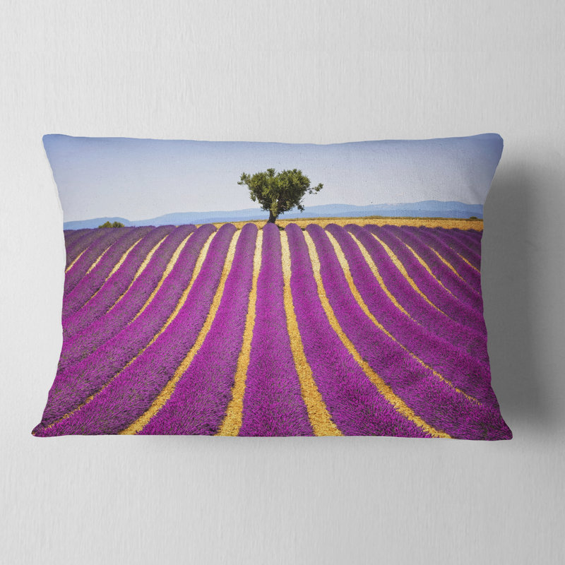 Coussin lombaire lavande et arbre solitaire Wall Landscape
