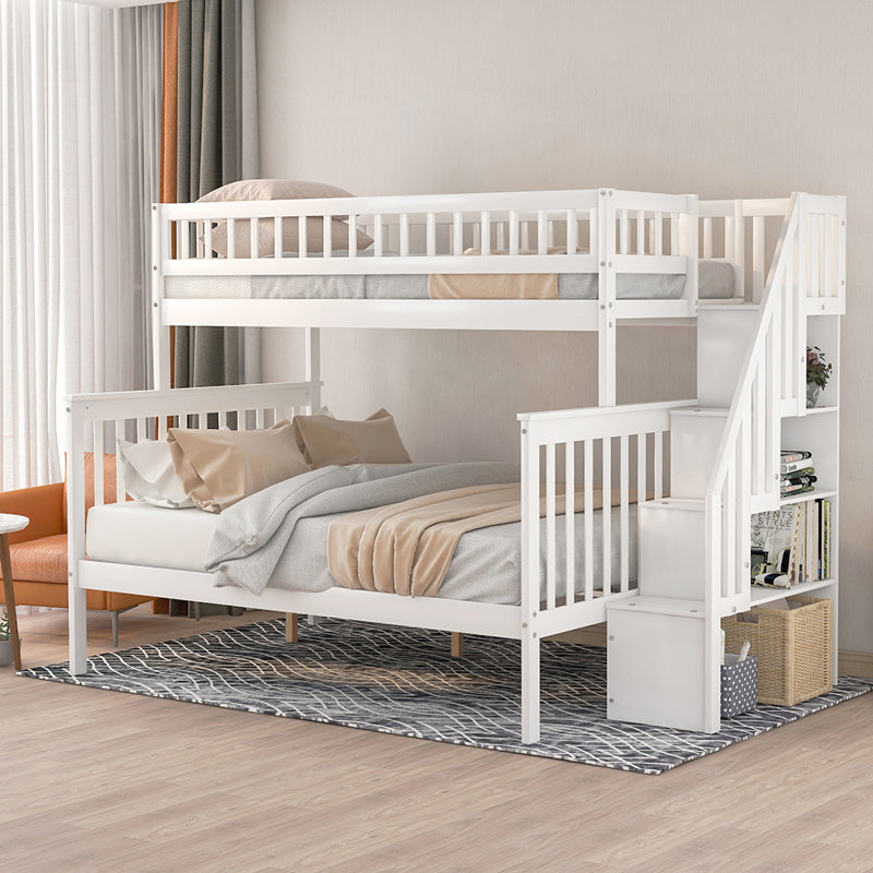 Lit superposé simple au-dessus d'un lit double avec tablettes Gessiah par Harriet Bee, Blanc