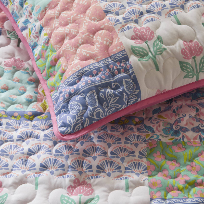 Versatile Bedding Sets, Polyester Quilt Multicolor 88x88 For Home