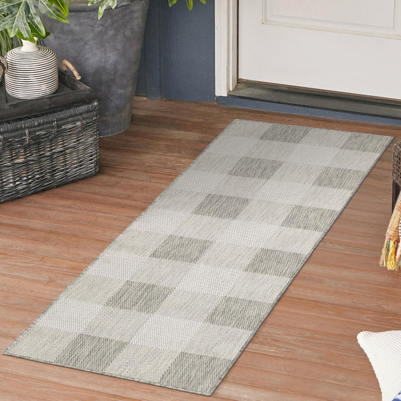 Tereon Checkered Machine Made Power Loom Polypropylene Plastic Indoor/Outdoor Area Rug in Gray, Runner 2' x 8'