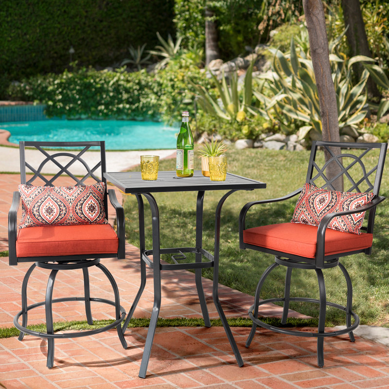 Ensemble de salle à manger d'extérieur à hauteur de bar 3 pièces Jayc avec chaises de patio pivotantes et table carrée en bois