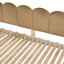 Lit allongé en bois-207052538
