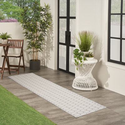 Kowtko Geometric Indoor/Outdoor Area Rug