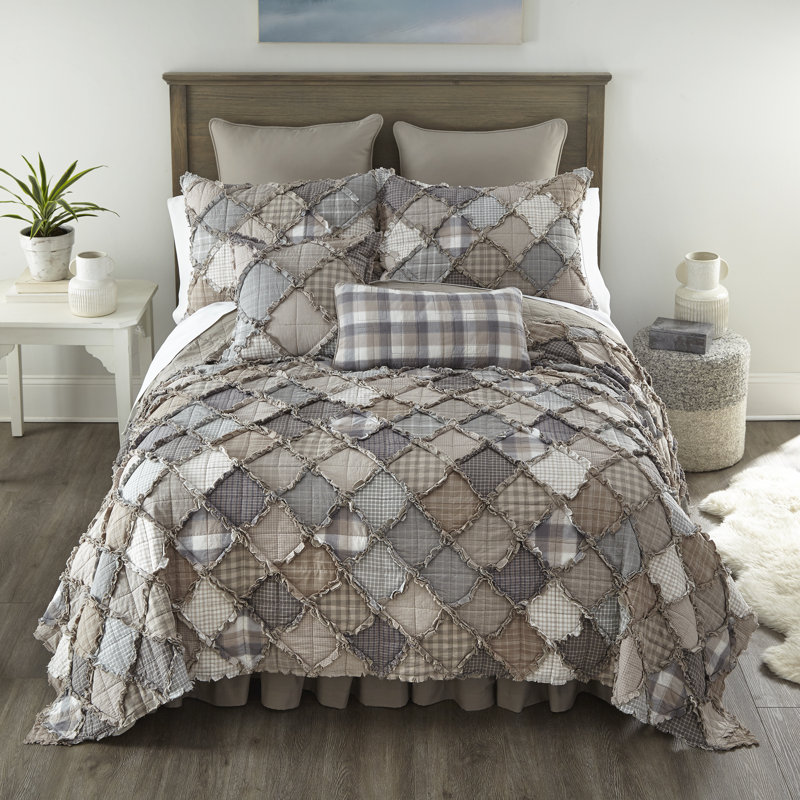 Donna Sharp Smoky Mountain Ragged Pieced Cotton King Patchwork Quilt, King Quilt
