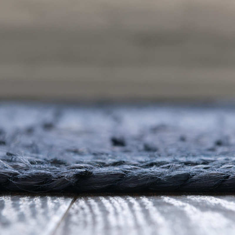 Tapis bleu marine tressé à la main Catriona, Rectangle 5 pi 1 po x 8 pi