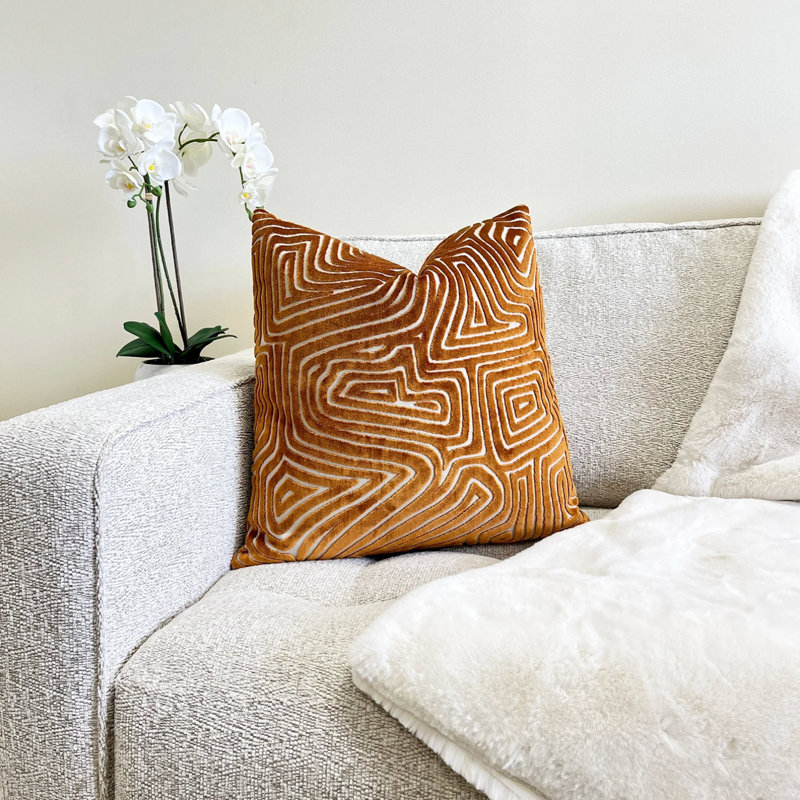 Housse de coussin en velours Maze, Orange géométrique, H 20 po x l 20 po