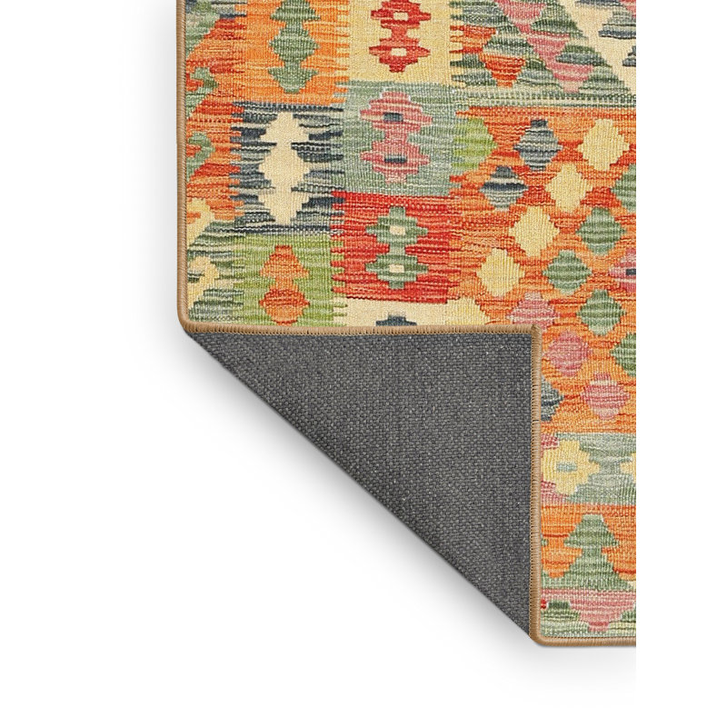 Sanatoga Indoor Rug, Rectangle 5' x 7'